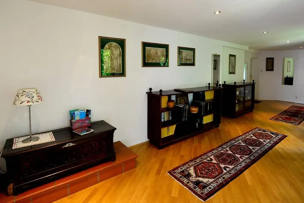 Green Haven Roofgarden Penthouse In Central Area Viena 0*,  Áustria